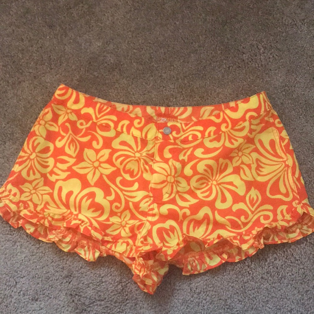 Cute Hawaiian Print Board Shorts Ruffle Hem NWOT 7
